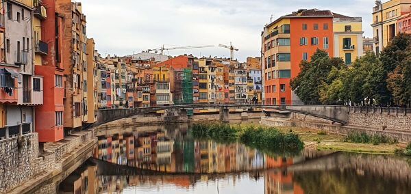 kolorowe domki nad rzeką Onyar